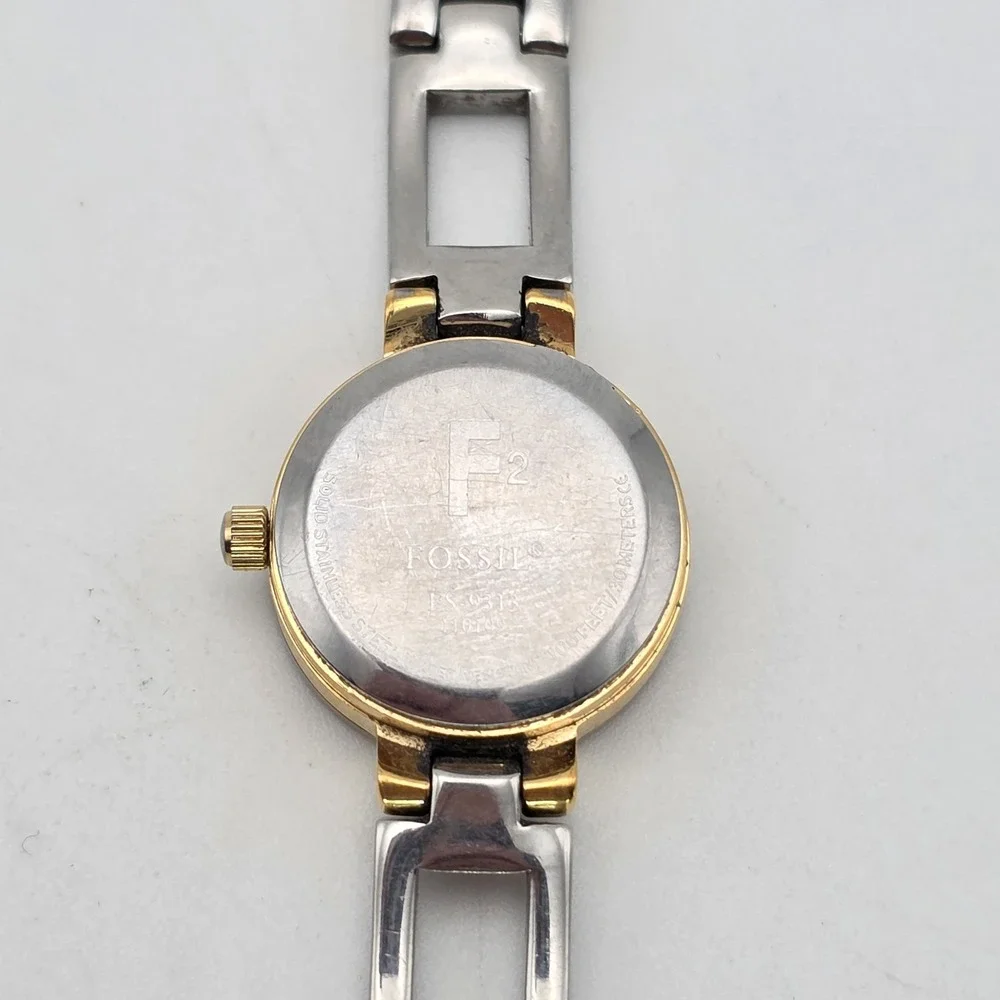 Vtg FOSSIL F2 Ladies Watch Gold & Silver Tone Bracelet  1 Extender New‎ Battery